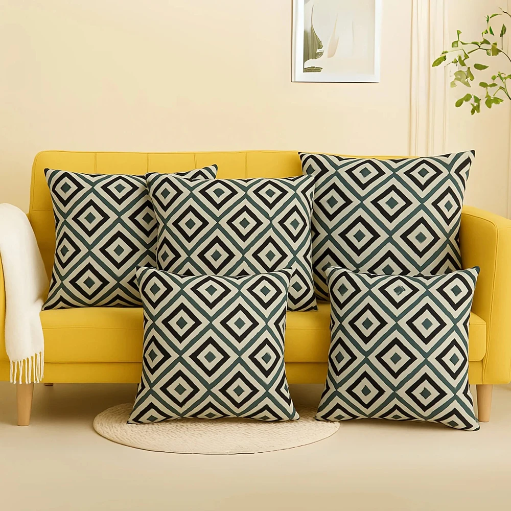 Yunora Set of 5 Decorative Cushion Covers – Diamond Design with Hidden Zippers